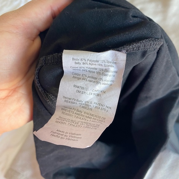 High panel maternity workout pants - Picture 2 of 3